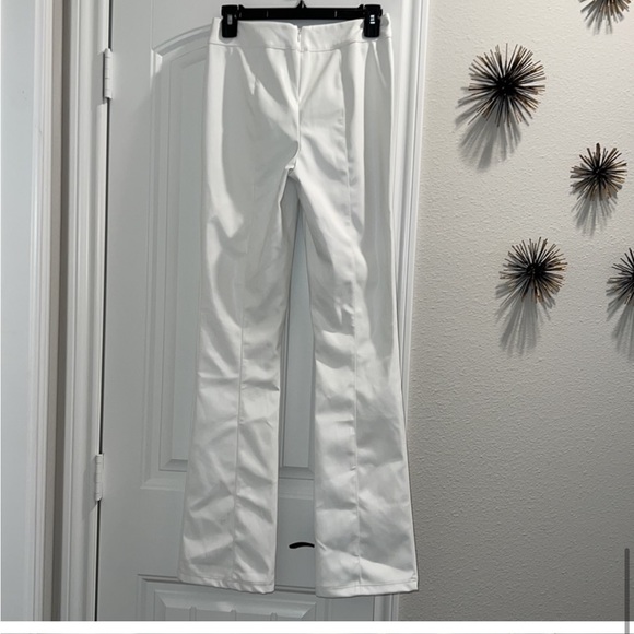 H:ours revolve leather white pants - Picture 3 of 9
